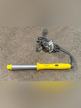 Working Drybar Yellow The Wrap Party Curling Iron with Silver Barrel